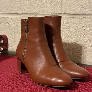 DKNY Crosbi leather tan ankle boot